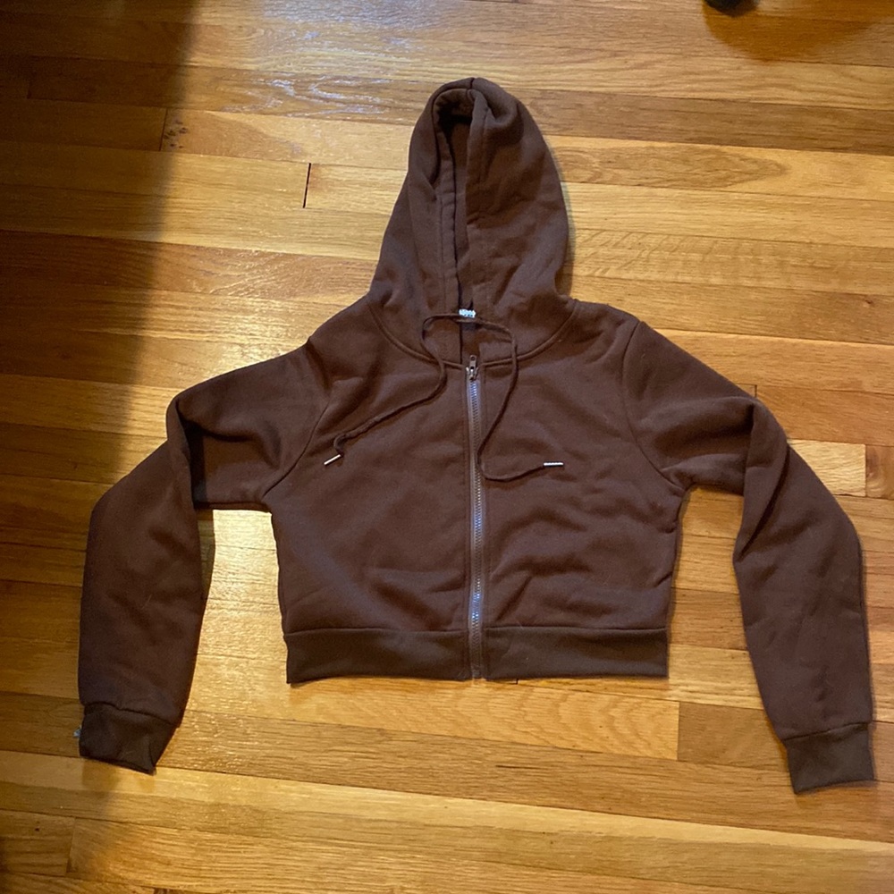 Cropped zip up